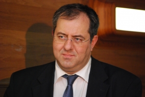 Dr. Antal Istv&aacute;n