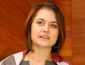 Dr. Ilku L&iacute;via