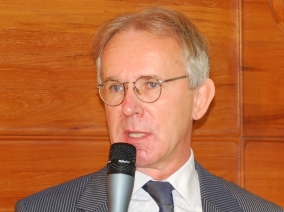 Dr. Mikola B&aacute;lint
