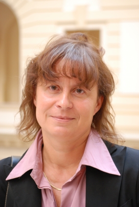 dr. Buz&aacute;sn&eacute; Nagy Zsuzsanna