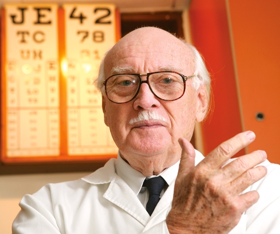 Egy orvos addig él, amíg dolgozik, vagy addig dolgozik, amíg él? Egy orvos addig él, amíg dolgozik, vagy addig dolgozik, amíg él?