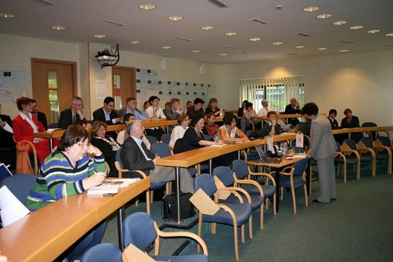 MEKE Konferencia - mire is használhatók az egészségügyi adatok? MEKE Konferencia - mire is használhatók az egészségügyi adatok?