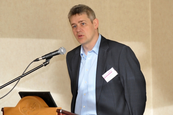 Szolyák Tamást, az Innovatív Gyógyszergyártók Egyesületének elnöke Szolyák Tamást, az Innovatív Gyógyszergyártók Egyesületének elnöke